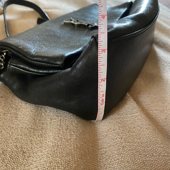 Saint Laurent West Hollywood bag with tassel - Picture 16 of 16